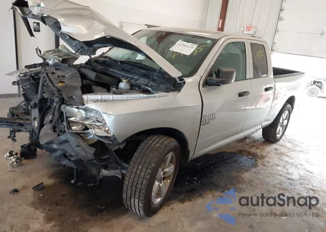 2019 Ram 1500 Classic Express 4X4 6'4 Box z USA, uszkodzony, nr VIN 1C6RR7FG8KS531634